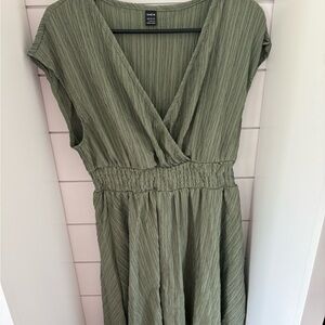 SHEIN Green Ribbed Midi Sundress V-Neck